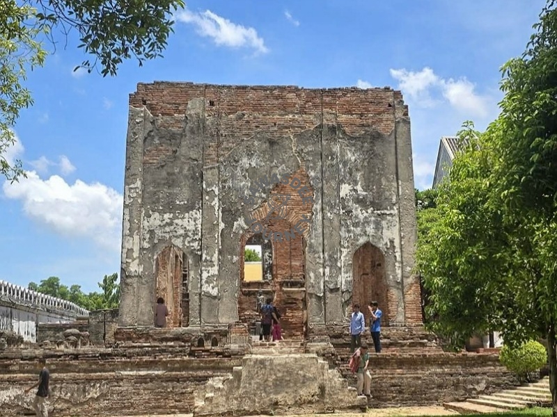 Royal Heritage: Ayutthaya & Lopburi Day Journey