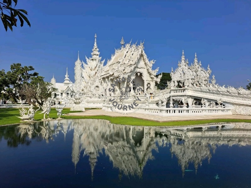 Chiang Rai Signature Temples & Art Experience (From Chiang Mai)